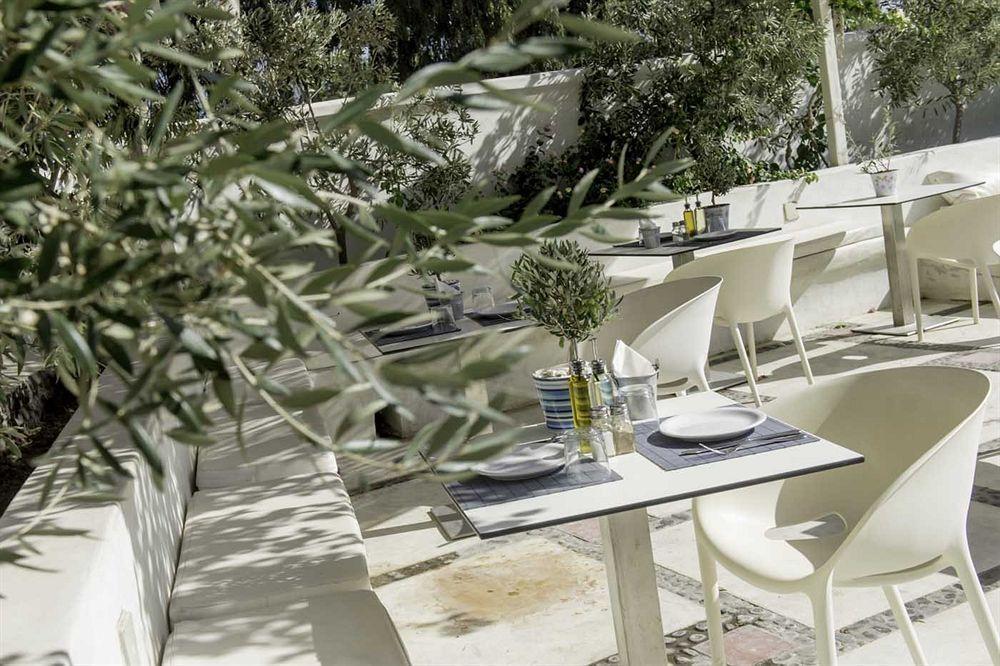 Hotel 28 Kamári 외부 사진