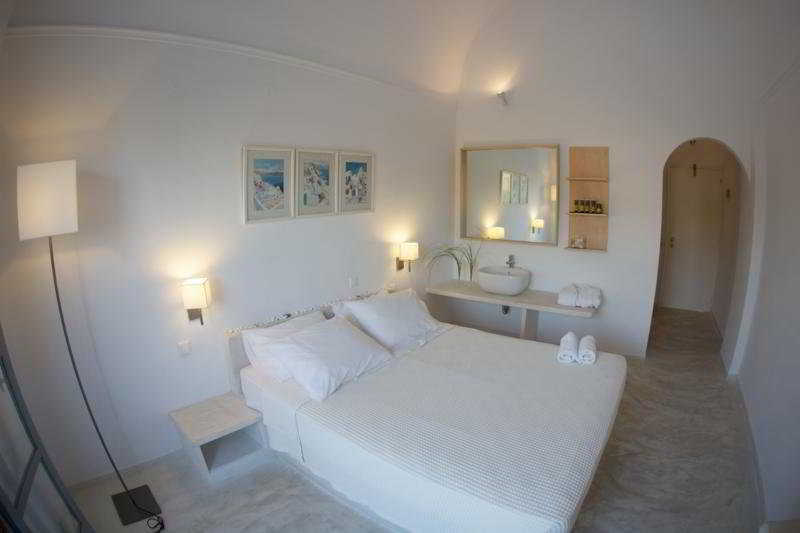 Hotel 28 Kamári 외부 사진